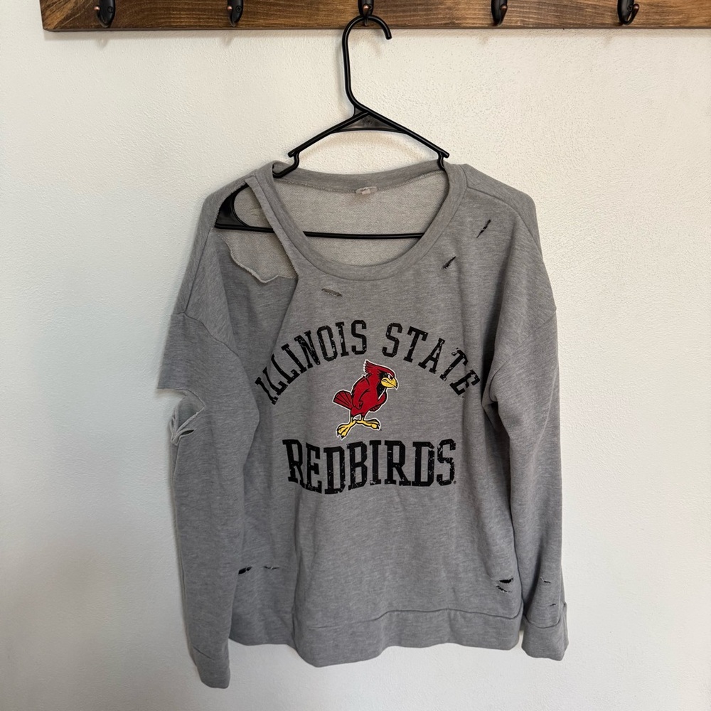 ZooZatz ISU Redbirds Distressed Gray Sweatshirt